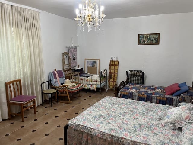 Finca/Herregård til salgs i Cortes de Baza - € 98 000 (Ref: 9496576)