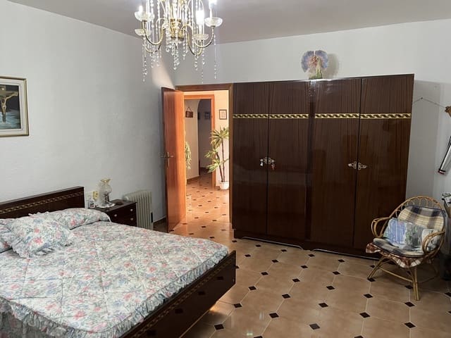 Finca/Herregård til salgs i Cortes de Baza - € 98 000 (Ref: 9496576)