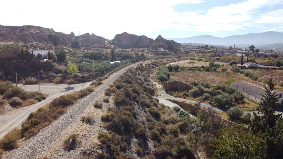 7 slaapkamer Grotwoning te koop in Guadix - € 90.000 (Ref: 9506427)
