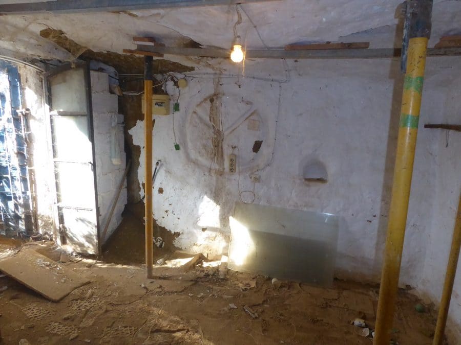 7 slaapkamer Grotwoning te koop in Guadix - € 90.000 (Ref: 9506427)