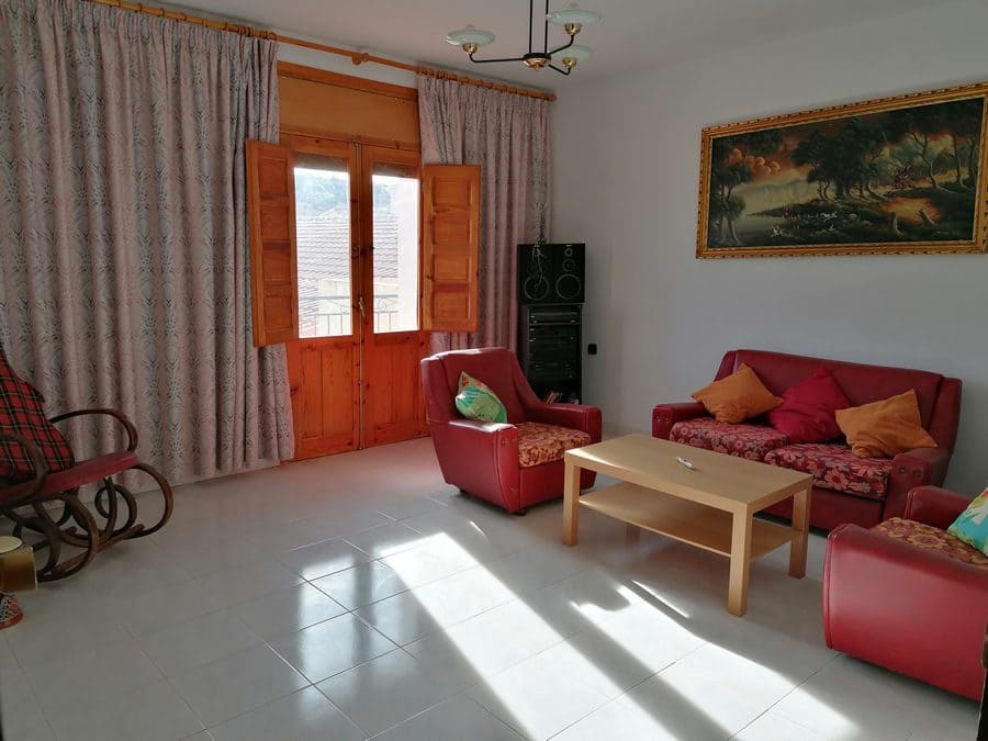 8 bedroom Finca/Country House for sale in Chirivel - € 299,999 (Ref: 9506428)