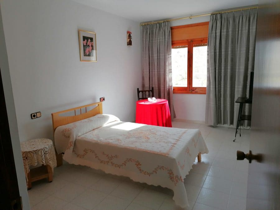 8 bedroom Finca/Country House for sale in Chirivel - € 299,999 (Ref: 9506428)