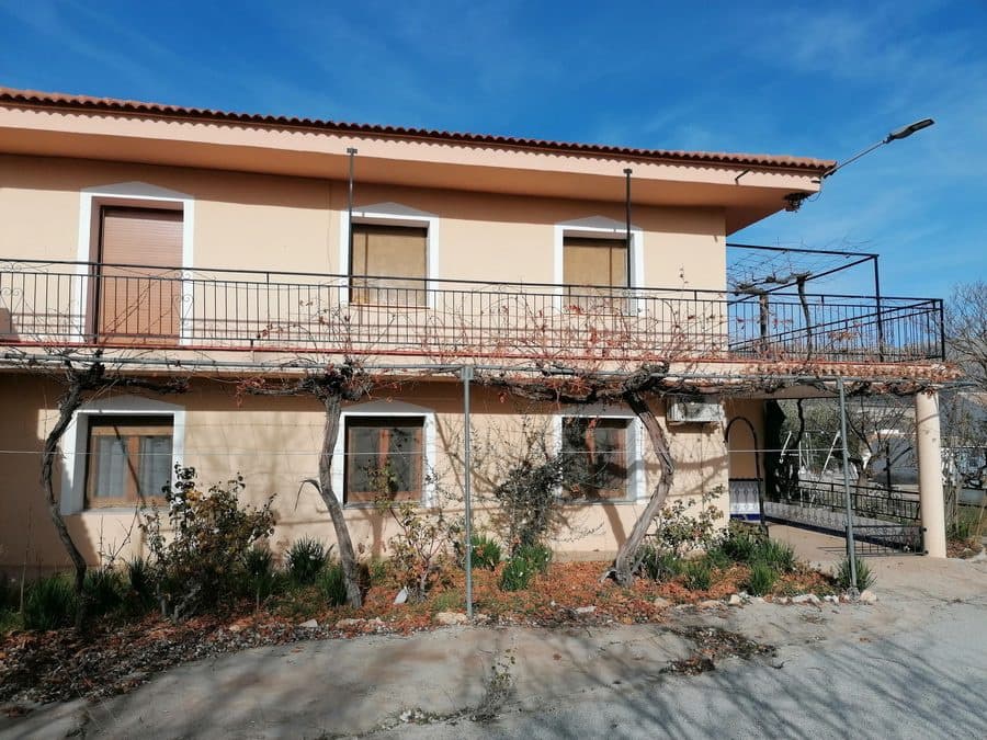 8 bedroom Finca/Country House for sale in Chirivel - € 299,999 (Ref: 9506428)