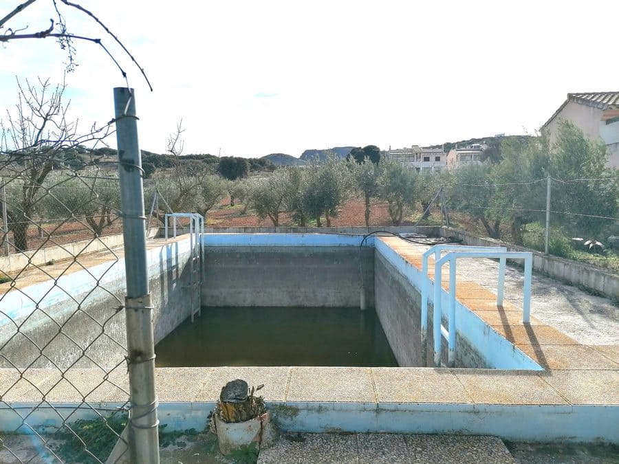 8 bedroom Finca/Country House for sale in Chirivel - € 299,999 (Ref: 9506428)