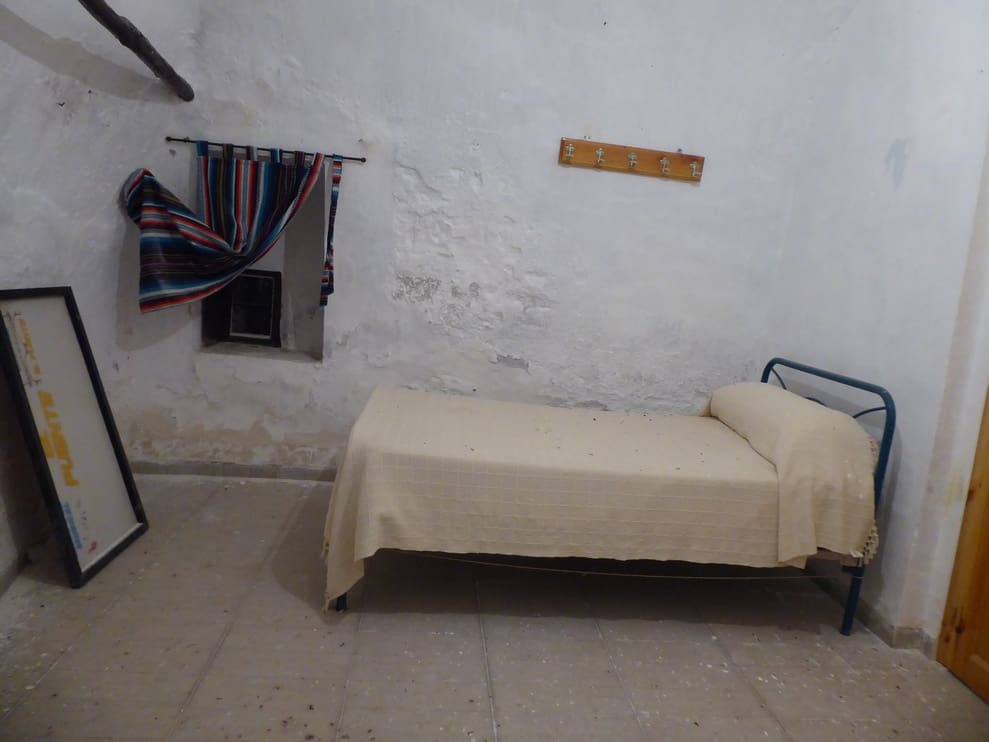 6 slaapkamer Finca/Landhuis te koop in Galera - € 110.000 (Ref: 9516479)