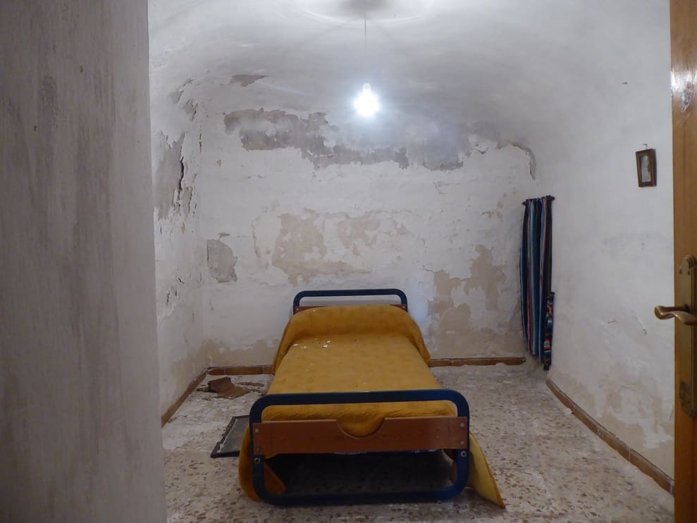 6 slaapkamer Finca/Landhuis te koop in Galera - € 110.000 (Ref: 9516479)