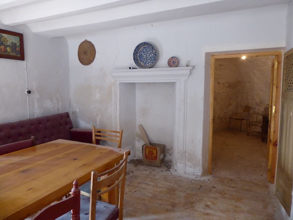 6 slaapkamer Finca/Landhuis te koop in Galera - € 110.000 (Ref: 9516479)