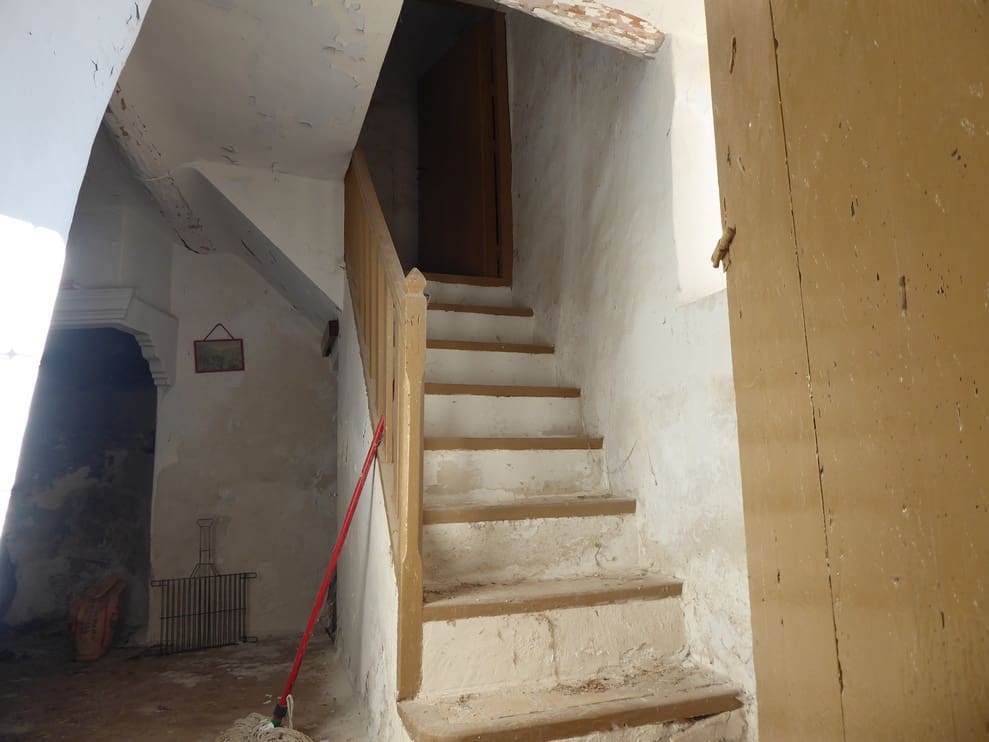 6 slaapkamer Finca/Landhuis te koop in Galera - € 110.000 (Ref: 9516479)