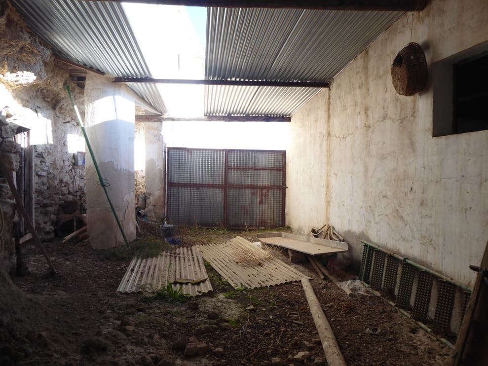 6 slaapkamer Finca/Landhuis te koop in Galera - € 110.000 (Ref: 9516479)