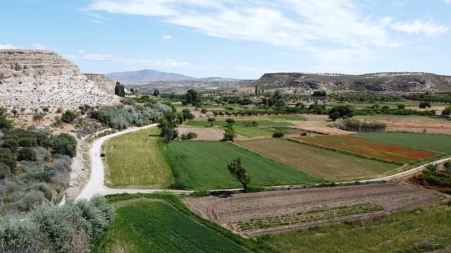 6 soveværelse Hulehus til salg i Galera - € 110.000 (Ref: 9516479)