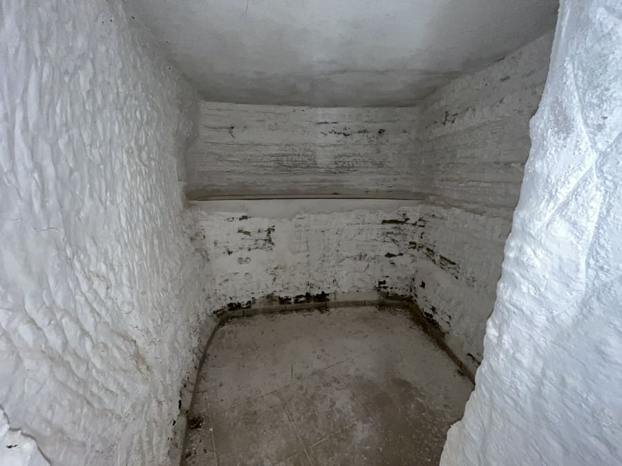 8 soveværelse Hulehus til salg i Baza - € 200.000 (Ref: 9521786)