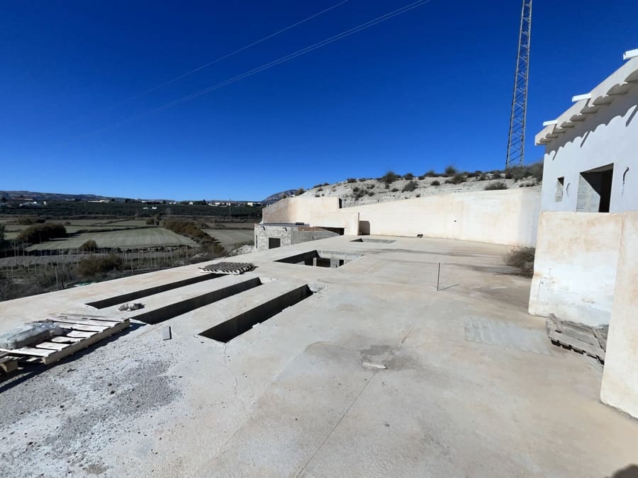 8 soveværelse Hulehus til salg i Baza - € 200.000 (Ref: 9521786)