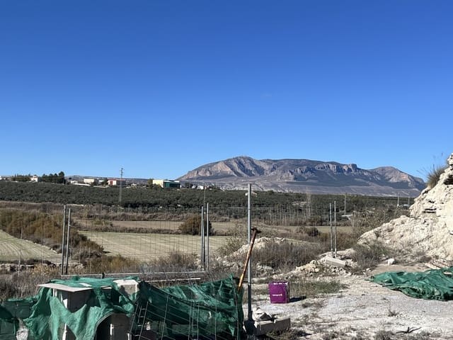 8 soveværelse Hulehus til salg i Baza - € 200.000 (Ref: 9521786)