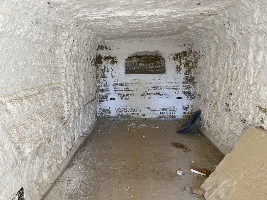 8 soveværelse Hulehus til salg i Baza - € 200.000 (Ref: 9521786)