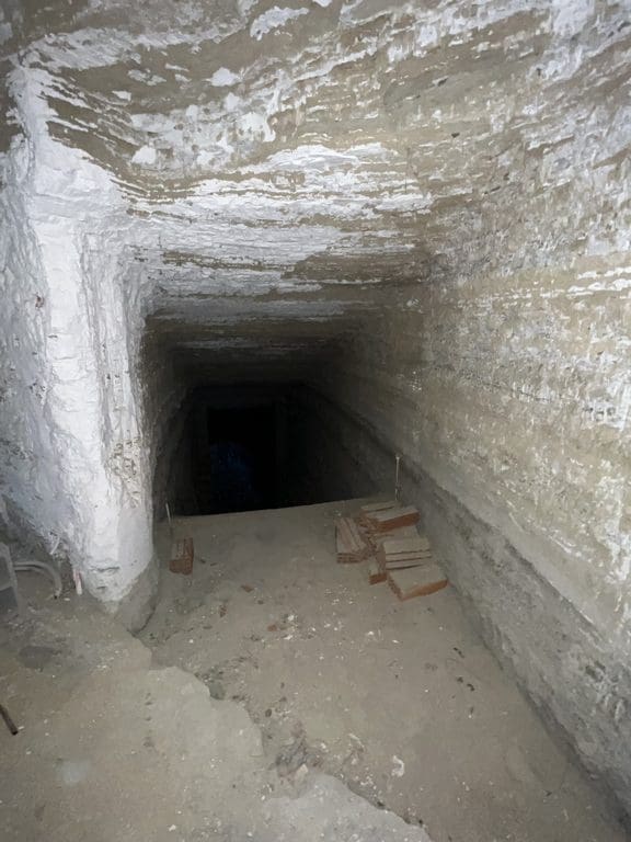 8 slaapkamer Grotwoning te koop in Baza - € 200.000 (Ref: 9521786)