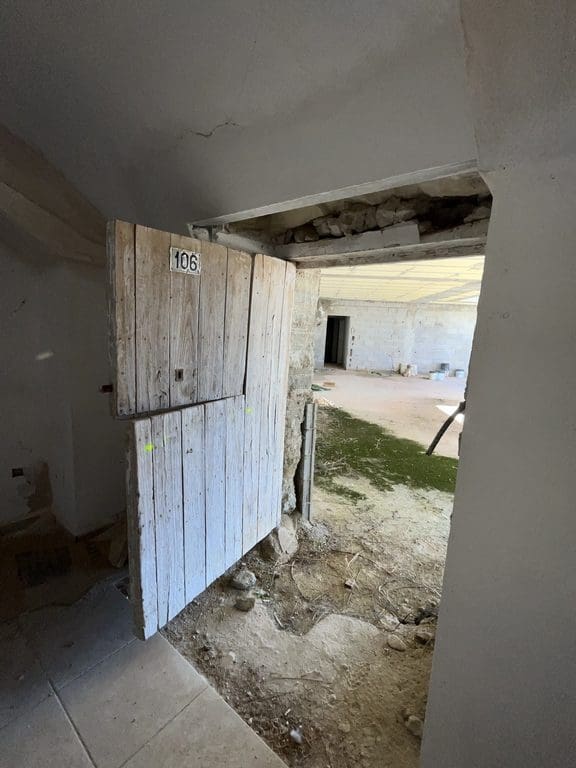 8 slaapkamer Grotwoning te koop in Baza - € 200.000 (Ref: 9521786)