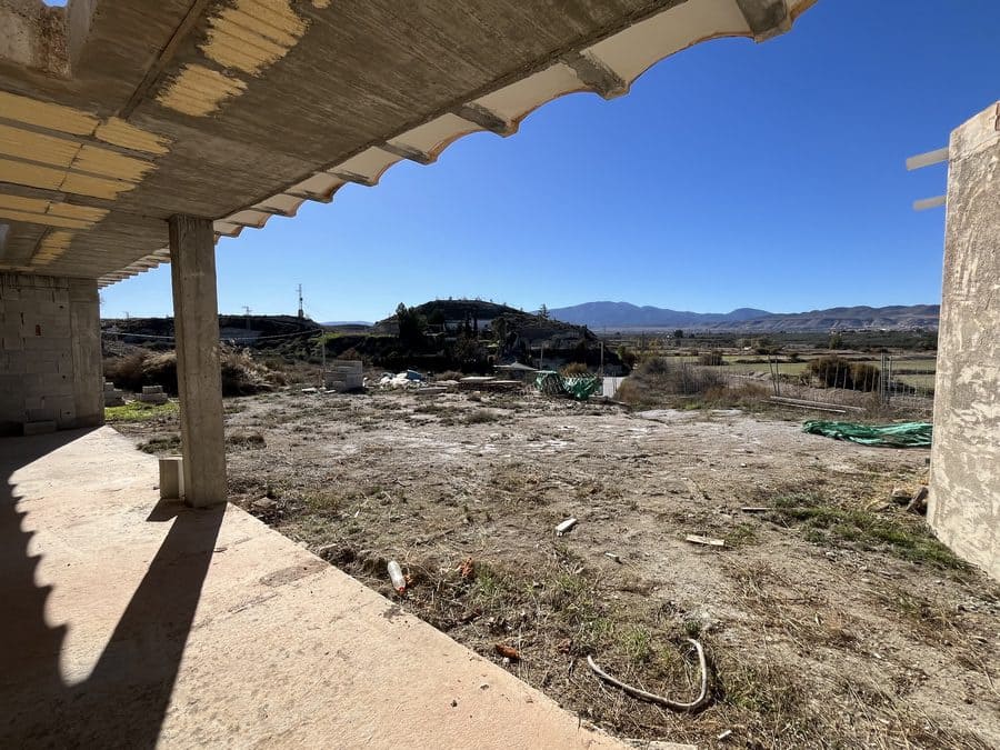 8 slaapkamer Grotwoning te koop in Baza - € 200.000 (Ref: 9521786)