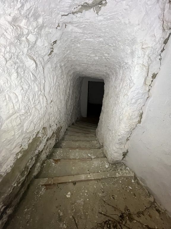 8 slaapkamer Grotwoning te koop in Baza - € 200.000 (Ref: 9521786)