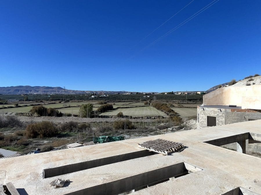 8 slaapkamer Grotwoning te koop in Baza - € 200.000 (Ref: 9521786)