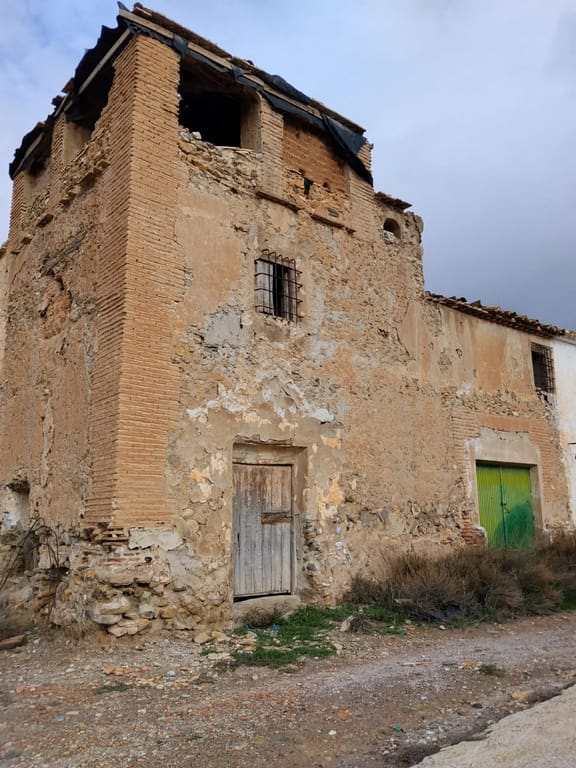 3 bedroom Finca/Country House for sale in Caniles - € 21,000 (Ref: 9534749)