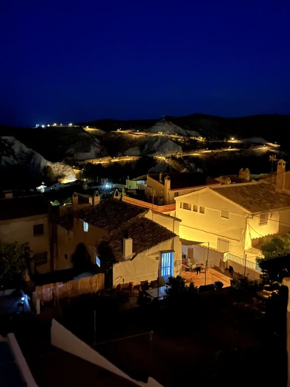 4 soverom Hus til salgs i Hinojares med svømmebasseng - € 93 000 (Ref: 9591815)