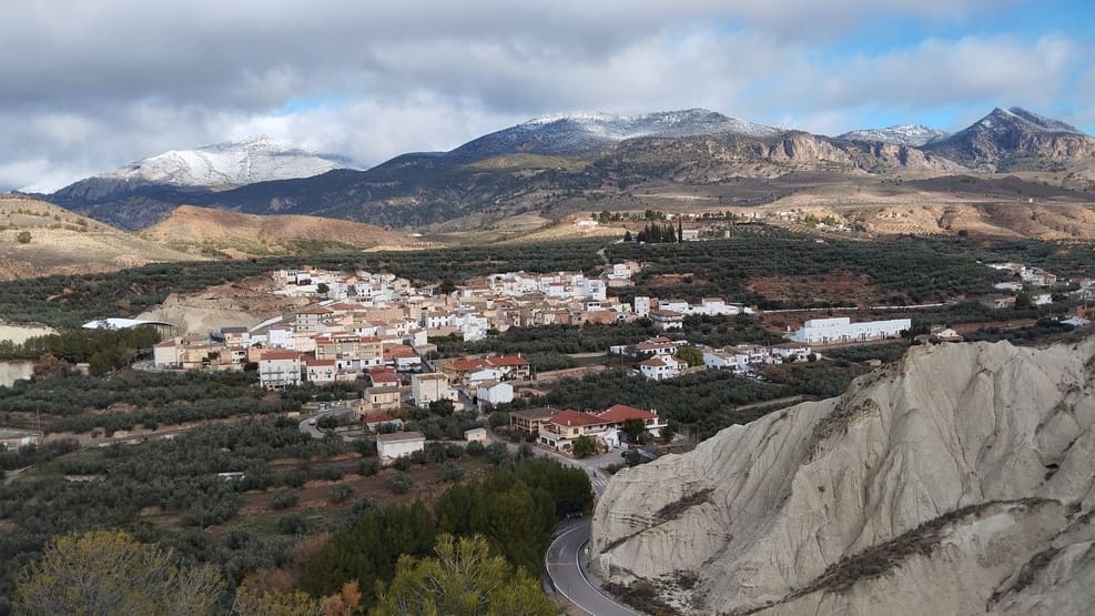 4 soverom Hus til salgs i Hinojares med svømmebasseng - € 93 000 (Ref: 9591815)