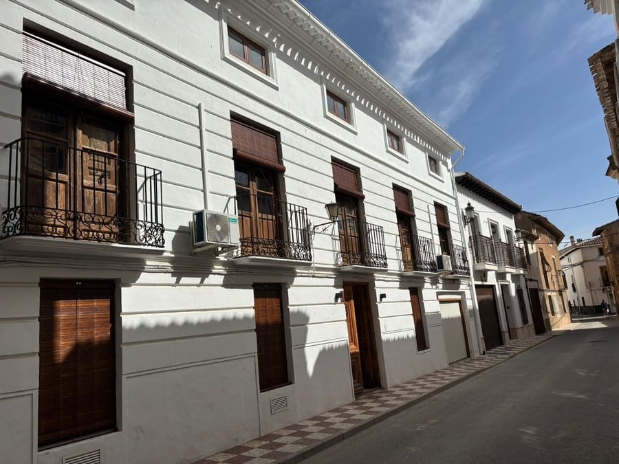 7 soveværelse Byhus til salg i Huescar - € 599.000 (Ref: 9591817)