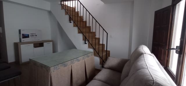 1 Zimmer Haus zu verkaufen in Baza - 55.000 € (Ref: 9603680)