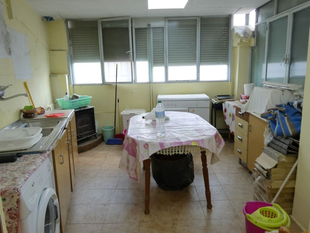 4 camera da letto Casa Grotta in vendita in Baza - 66.000 € (Rif: 9603681)