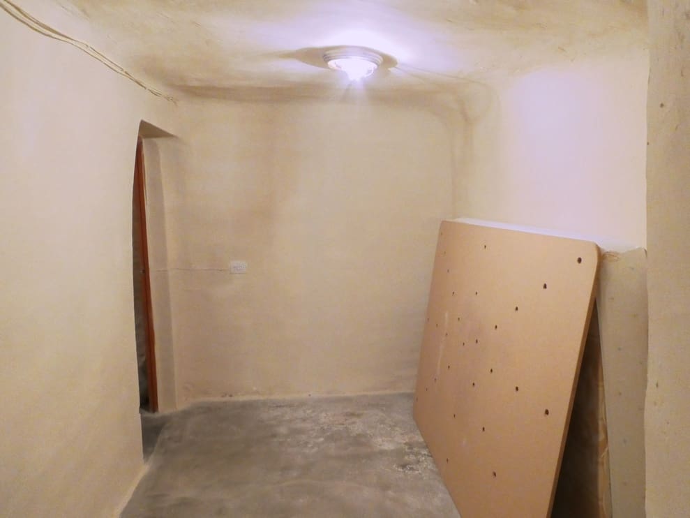 4 sypialnia Dom w skale na sprzedaż w Baza - 66 000 € (Ref: 9603681)