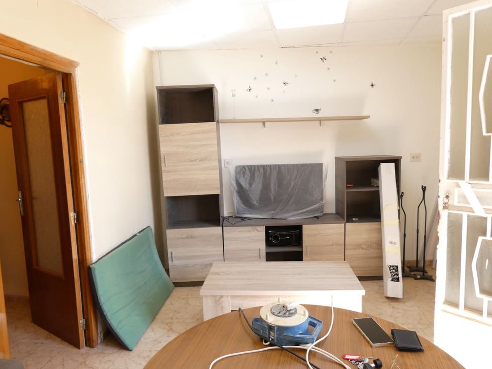 4 sypialnia Dom w skale na sprzedaż w Baza - 66 000 € (Ref: 9603681)