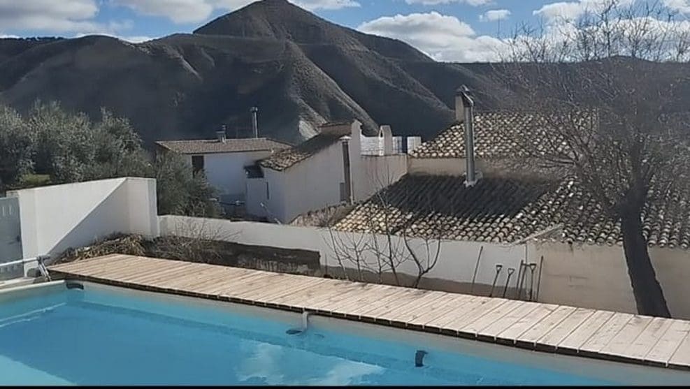 4 camera da letto Finca/Casa di Campagna in vendita in Hinojares con piscina garage - 93.000 € (Rif: 9789630)