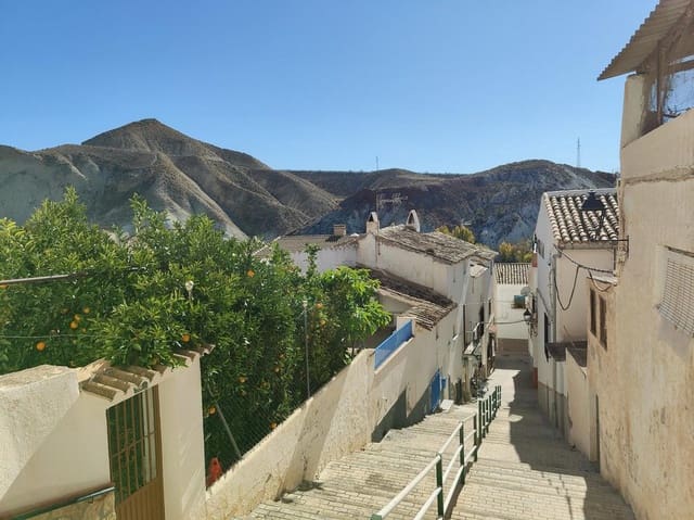 4 camera da letto Finca/Casa di Campagna in vendita in Hinojares con piscina garage - 88.000 € (Rif: 9789630)