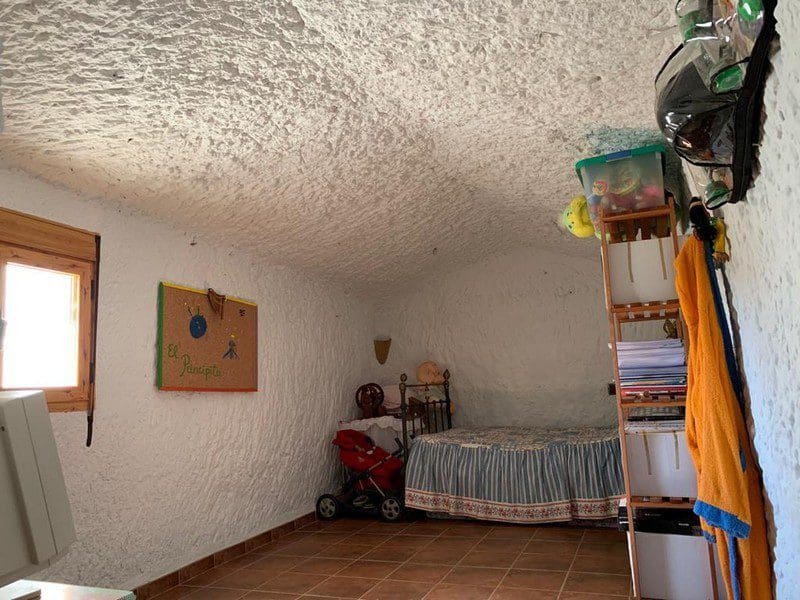 3 makuuhuone Maalaistalo myytävänä paikassa Caniles - 178 500 € (Ref: 9789631)