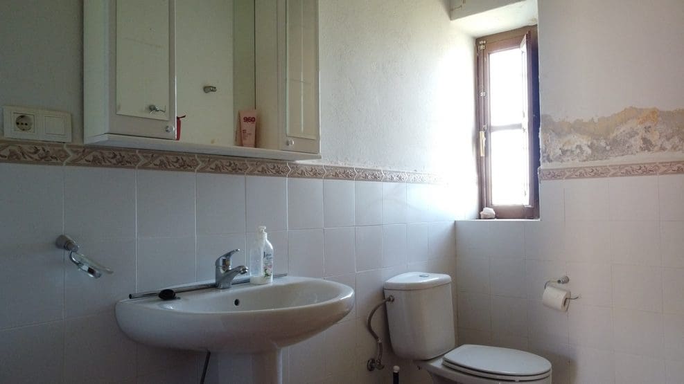 5 camera da letto Finca/Casa di Campagna in vendita in Baul - 159.000 € (Rif: 9789632)