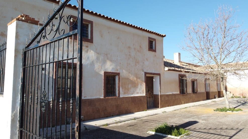 5 camera da letto Finca/Casa di Campagna in vendita in Baul - 159.000 € (Rif: 9789632)