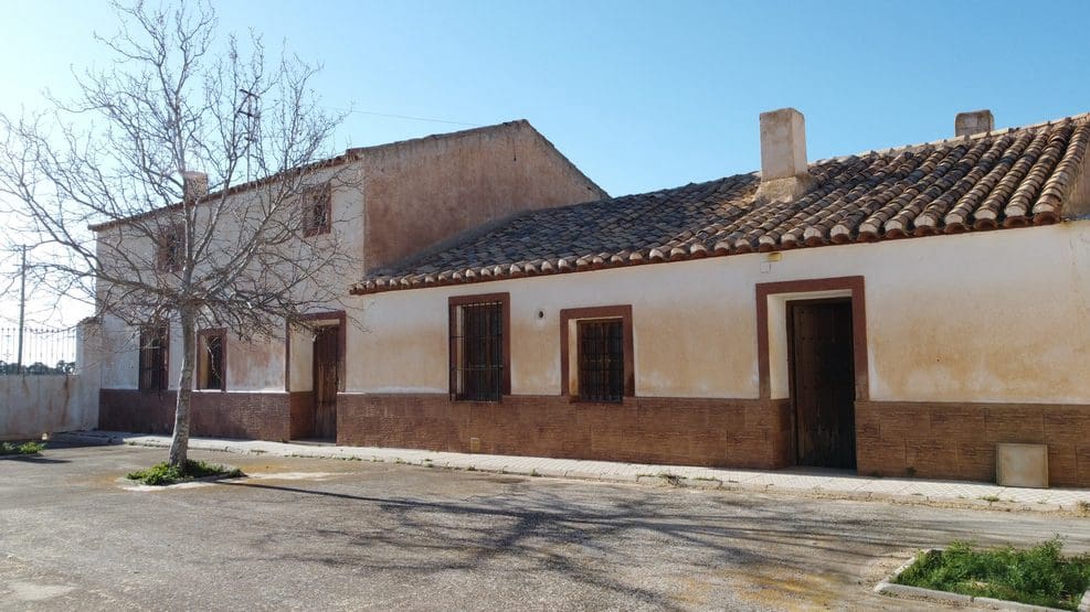 5 camera da letto Finca/Casa di Campagna in vendita in Baul - 159.000 € (Rif: 9789632)