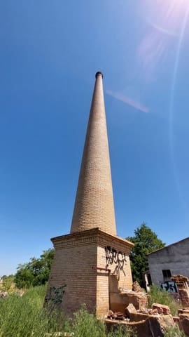 Kommersiell til salgs i Baza - € 69 000 (Ref: 9789633)