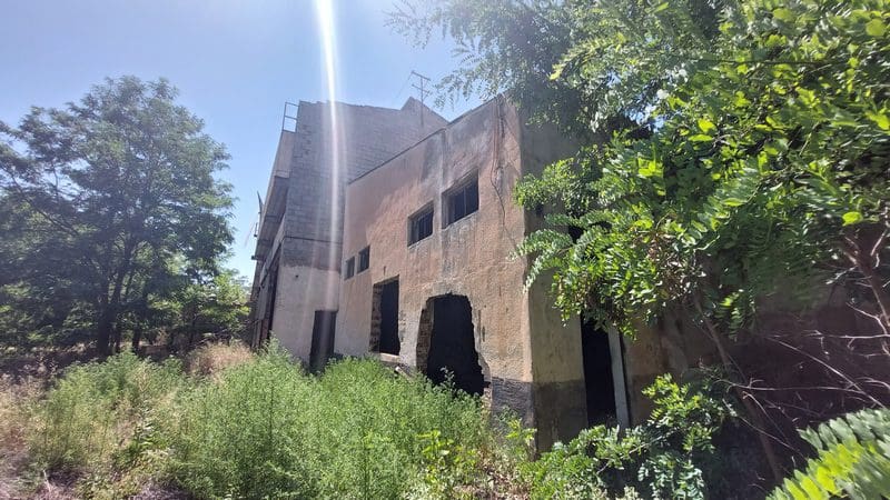 Erhverv til salg i Baza - € 69.000 (Ref: 9789633)