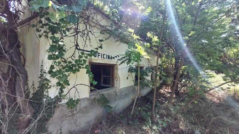 Erhverv til salg i Baza - € 69.000 (Ref: 9789633)