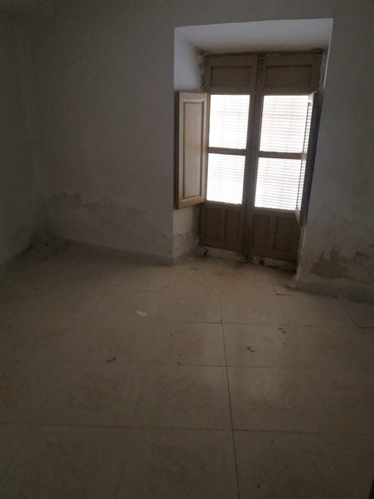 4 makuuhuone Maalaistalo myytävänä paikassa Benamaurel - 38 000 € (Ref: 9789635)