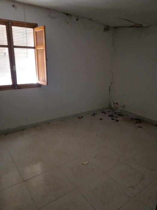 4 makuuhuone Maalaistalo myytävänä paikassa Benamaurel - 38 000 € (Ref: 9789635)