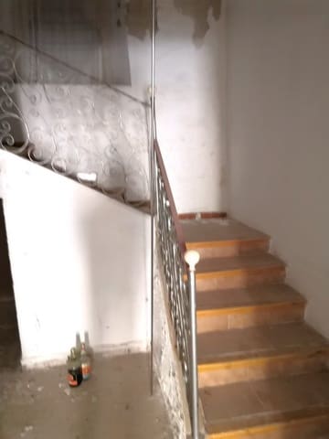 4 makuuhuone Maalaistalo myytävänä paikassa Benamaurel - 38 000 € (Ref: 9789635)