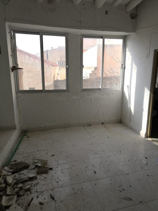 4 makuuhuone Maalaistalo myytävänä paikassa Benamaurel - 38 000 € (Ref: 9789635)