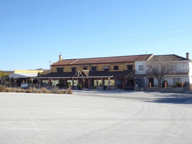 8 soverom Kommersiell til salgs i Castril - € 888 000 (Ref: 9789636)