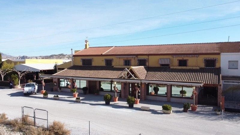 8 soverom Kommersiell til salgs i Castril - € 888 000 (Ref: 9789636)