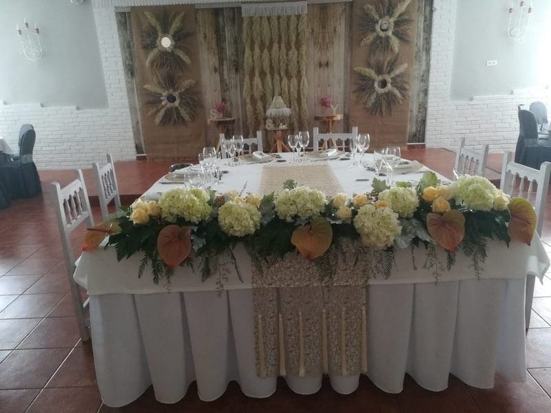 8 soverom Kommersiell til salgs i Castril - € 888 000 (Ref: 9789636)