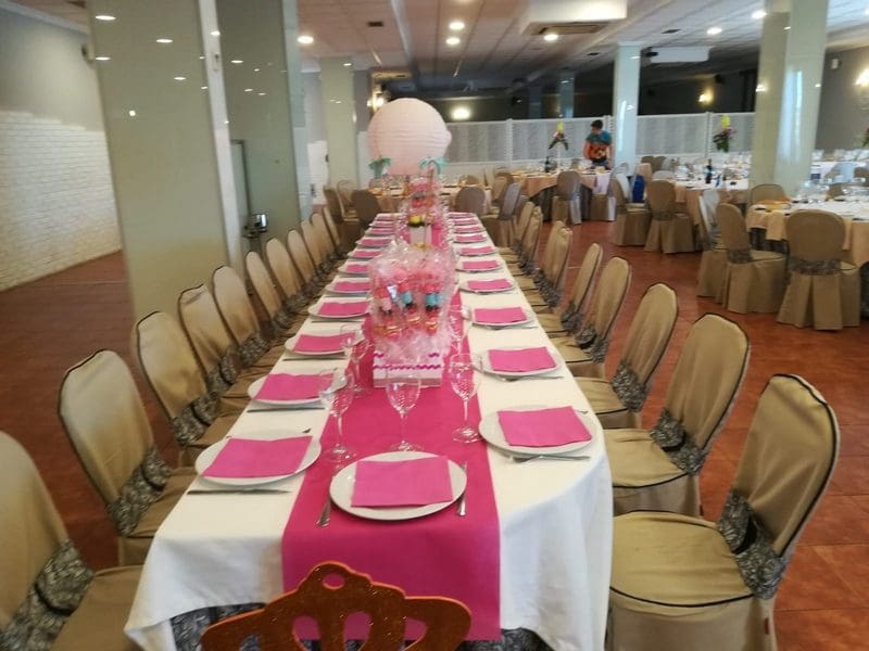 8 soverom Kommersiell til salgs i Castril - € 888 000 (Ref: 9789636)