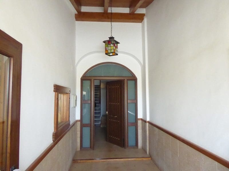 8 soverom Kommersiell til salgs i Castril - € 888 000 (Ref: 9789636)