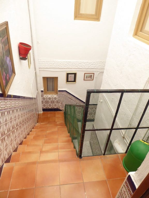 3 makuuhuone Omakotitalo myytävänä paikassa Baza - 85 000 € (Ref: 9789638)